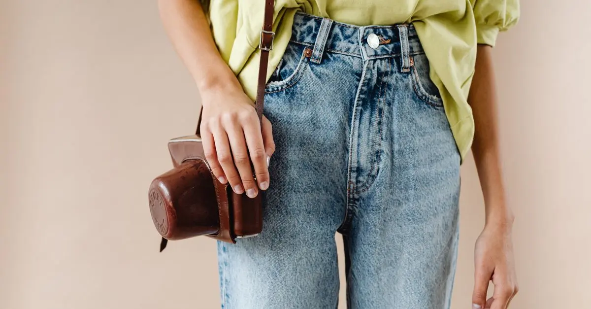 Trouver des Vêtements de Marque à Petits Prix : Guide Complet
