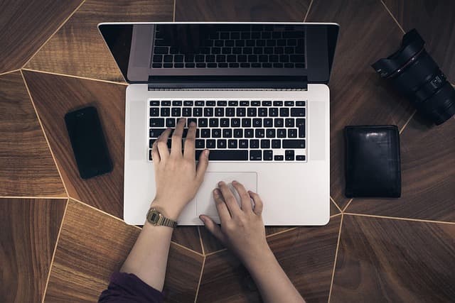 Les Meilleures Applications pour Suivre les Soldes Imbattables